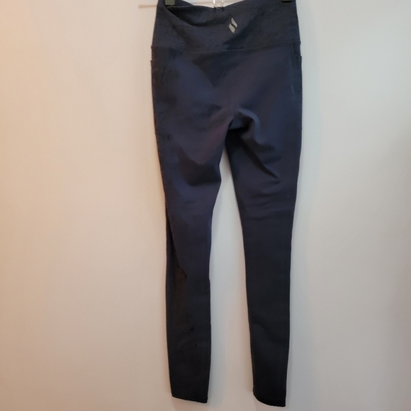 Sketchers Yoga Leggings Size XS - Picture 2 of 4